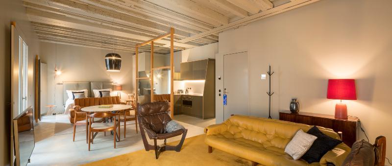 Raw Culture Art & Lofts Bairro Alto Aparthotel ลิสบอน ภายนอก รูปภาพ